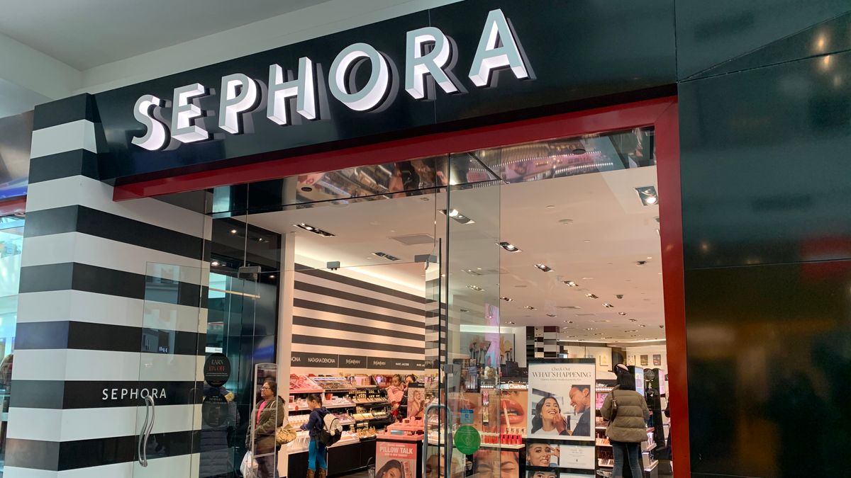 A Sephora storefront in the mall